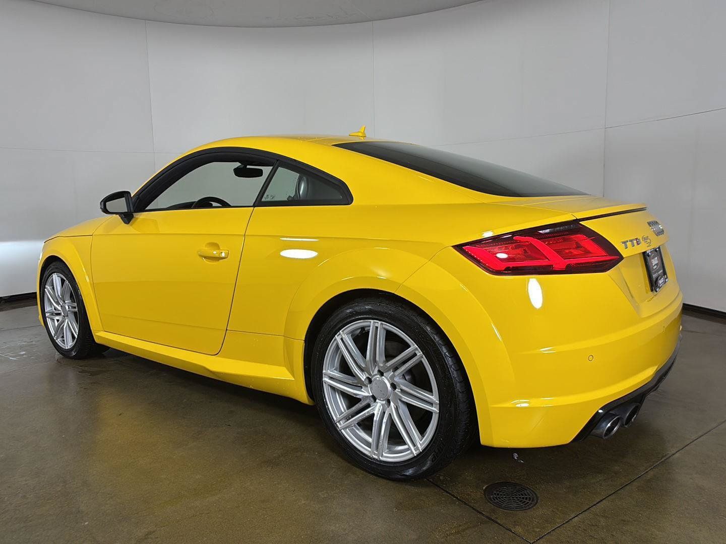 Used 2017 Audi TTS 2.0T Coupe AWD/4WD image 16