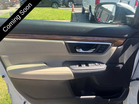Used 2020 Honda CR-V Touring image 10