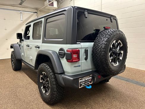 Used 2024 Jeep Wrangler Unlimited Rubicon 4xe w/ Technology Group AWD/4WD image 4