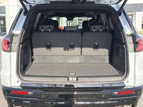 New 2026 GMC Acadia Denali Ultimate AWD/4WD image 32