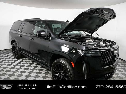 Used 2024 Cadillac Escalade ESV Sport Platinum w/ LPO, ONYX Package image 38