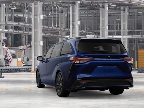 New 2026 Toyota Sienna XSE FWD image 7
