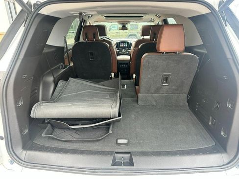Used 2018 Chevrolet Traverse High Country AWD/4WD image 6
