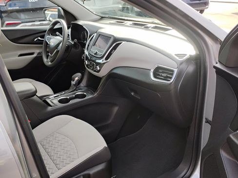 Used 2023 Chevrolet Equinox LT image 22