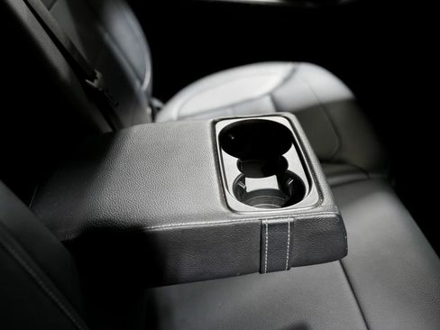 Used 2015 Mercedes-Benz ML 350 4MATIC image 31