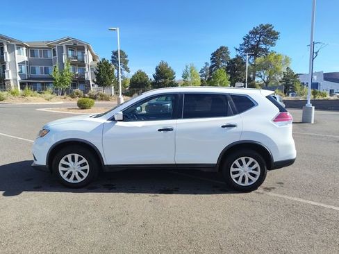 Used 2016 Nissan Rogue S AWD/4WD image 6