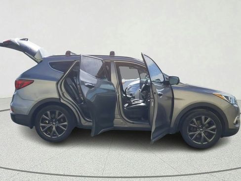 Used 2018 Hyundai Santa Fe Sport FWD image 14