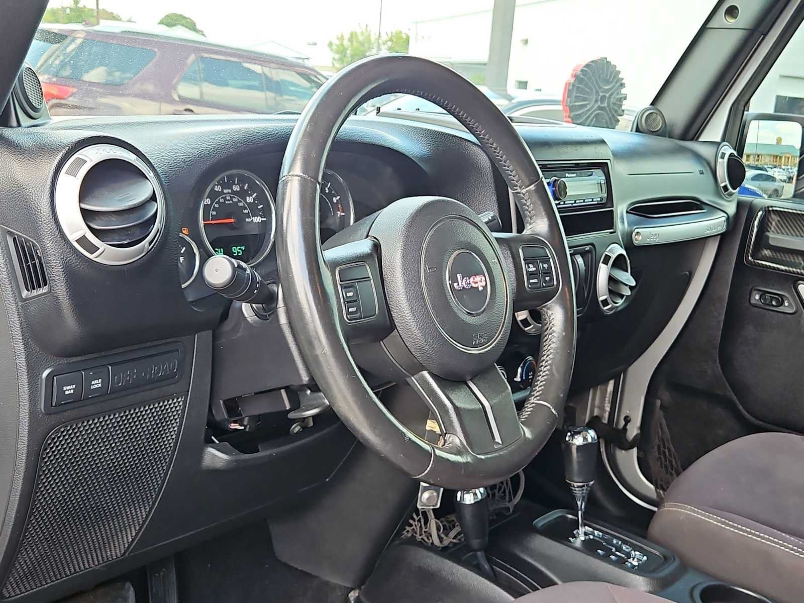 Used 2013 Jeep Wrangler Rubicon w/ PWR Convenience Group AWD/4WD image 2