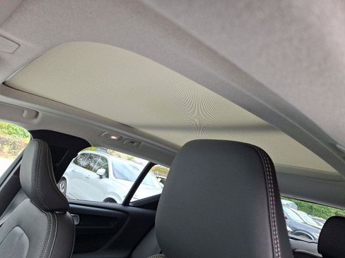 New 2026 Volvo XC40 B5 Ultra w/ Climate Package image 10