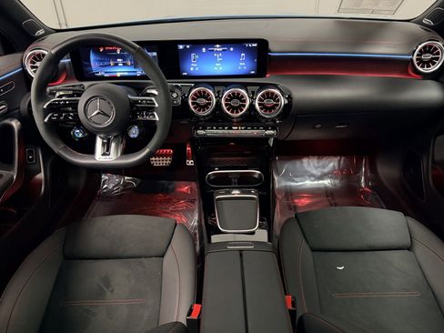 New 2025 Mercedes-Benz CLA 35 AMG 4MATIC image 37