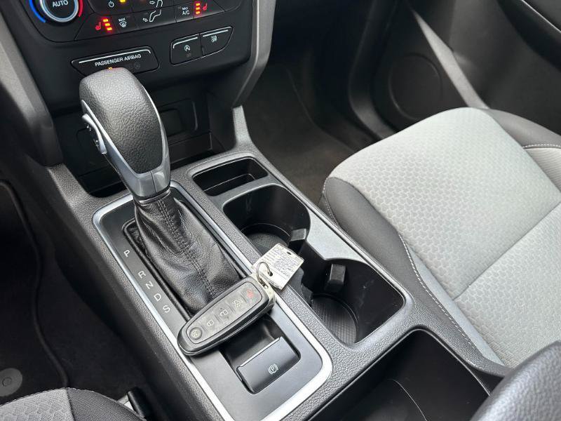 Used 2019 Ford Escape SE FWD image 33