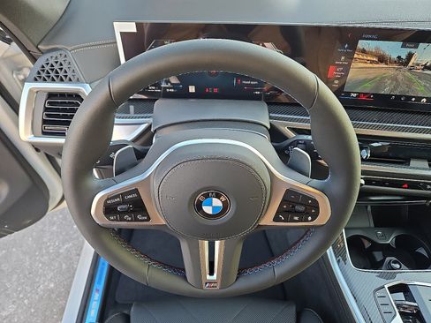 New 2026 BMW X5 M60i image 8
