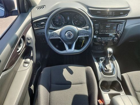Used 2022 Nissan Rogue Sport S image 12