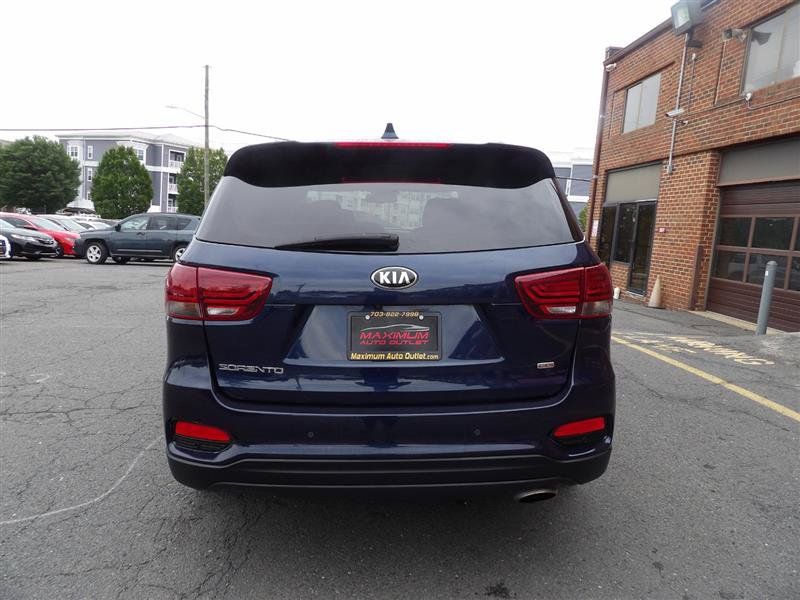 Used 2019 Kia Sorento AWD w/ LX Convenience Package image 4