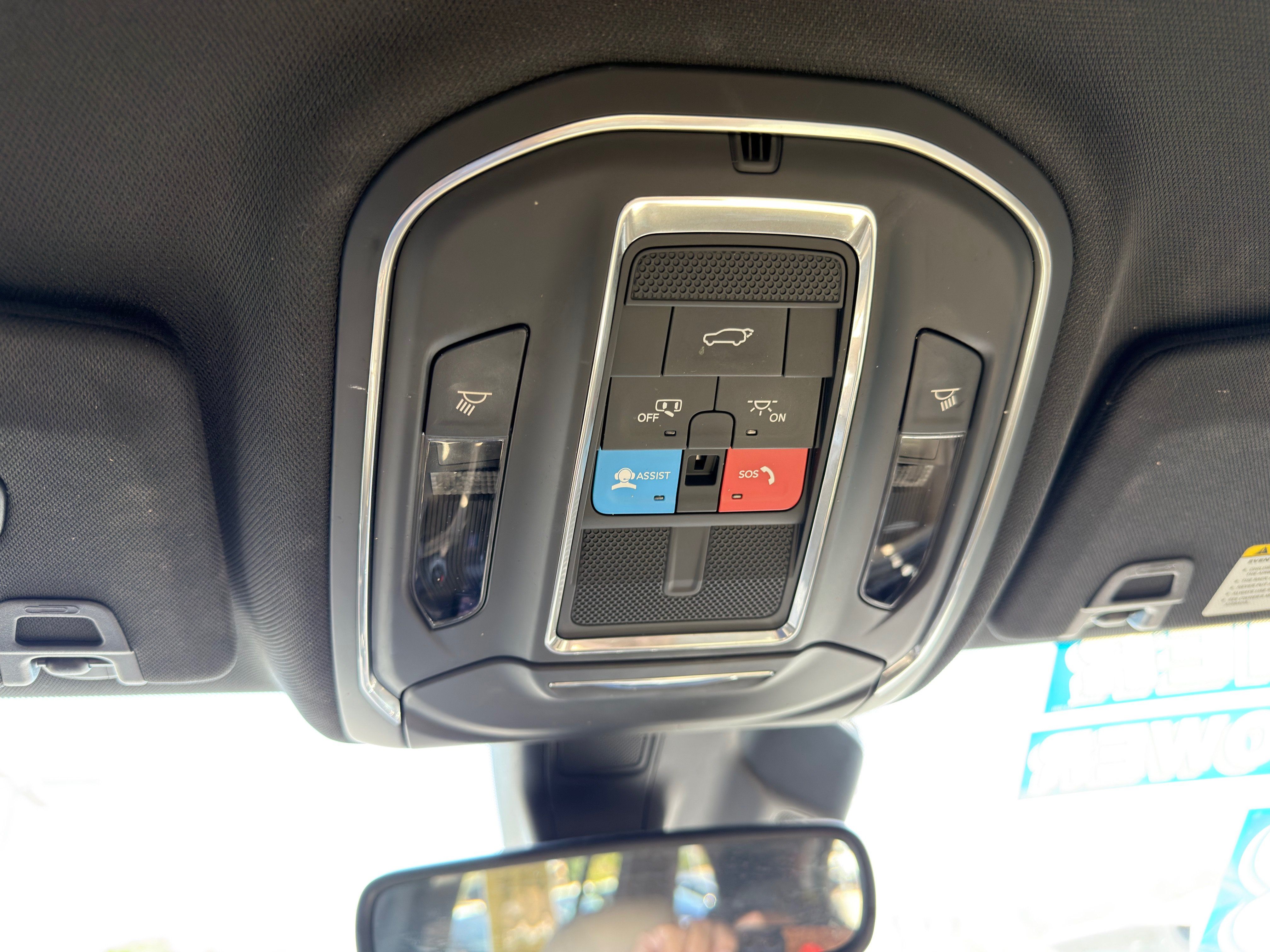 Used 2023 Jeep Grand Cherokee Limited w/ Trailer Tow Prep Group (B) AWD/4WD image 35