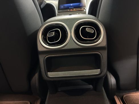 Used 2023 Mercedes-Benz C 300 C 300 image 31