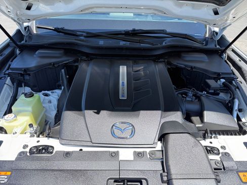 Certified 2024 MAZDA CX-90 Plug-In Hybrid w/ Premium Pkg AWD/4WD image 21