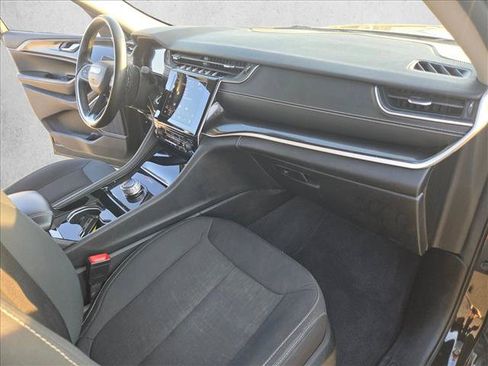 Used 2022 Jeep Grand Cherokee L Laredo w/ Luxury Tech Group I RWD image 23