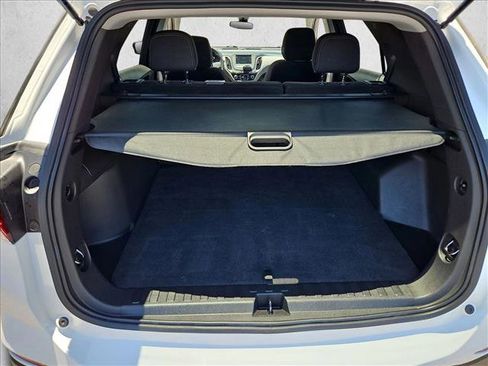 Used 2022 Chevrolet Equinox LT FWD image 6