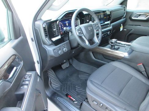 New 2026 Chevrolet Silverado 1500 RST w/ True North Edition Plus AWD/4WD image 14