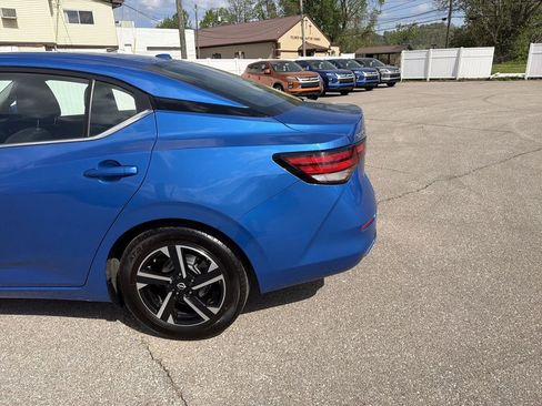 Used 2024 Nissan Sentra SV FWD image 7