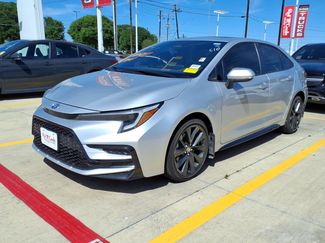 Used 2024 Toyota Corolla SE w/ SE Package video 1