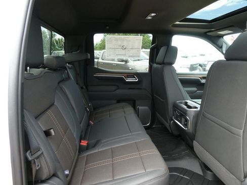 New 2026 Chevrolet Silverado 1500 High Country AWD/4WD image 16