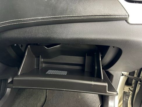 Used 2017 GMC Yukon SLT image 37