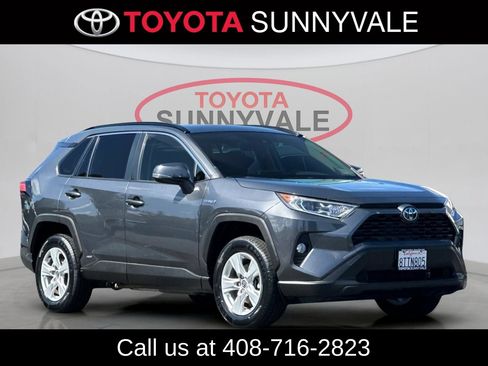 Used 2021 Toyota RAV4 XLE w/ Convenience Package AWD/4WD image 11