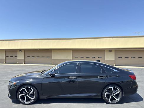 Used 2021 Honda Accord Sport image 4