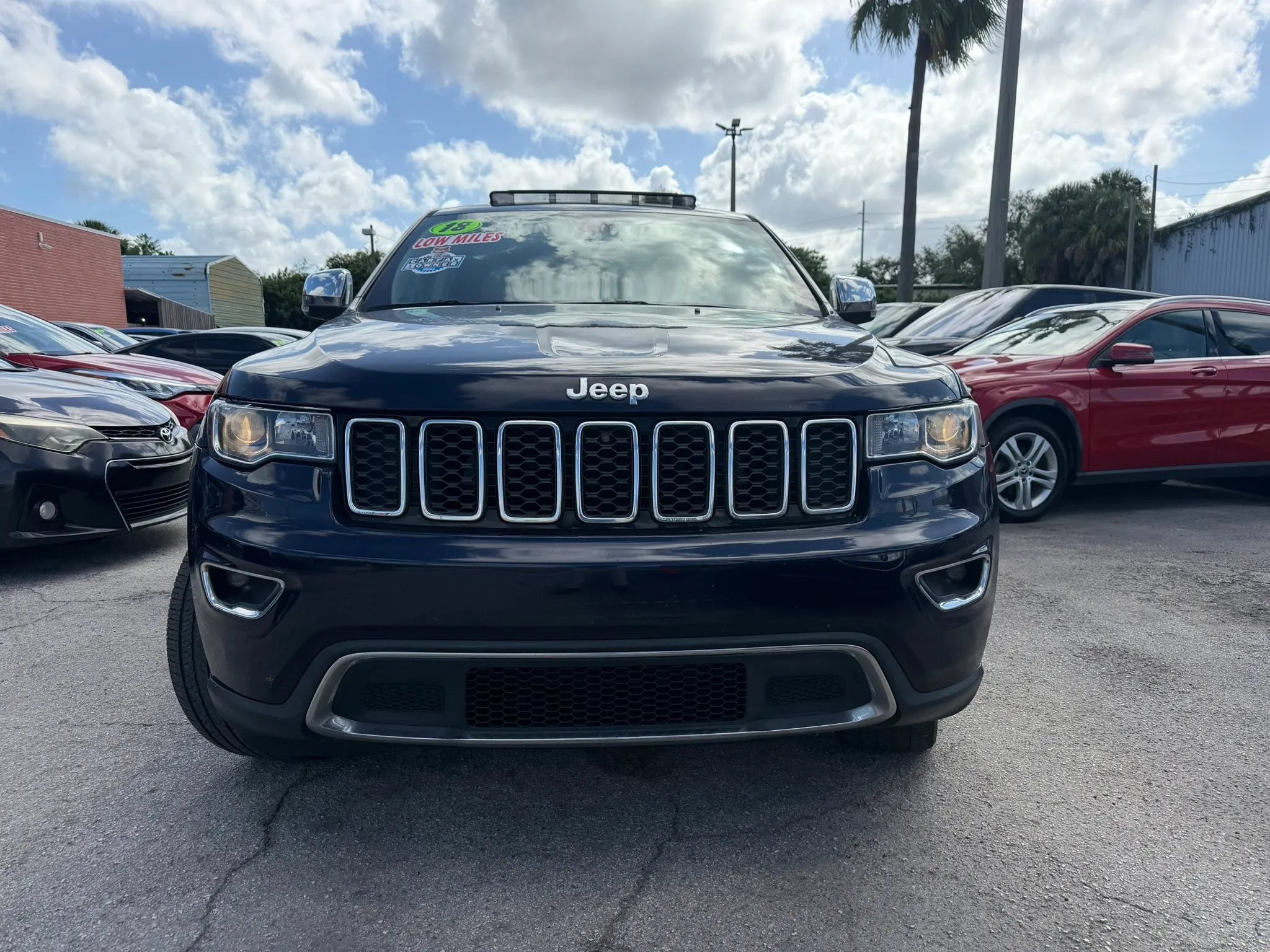 Used 2018 Jeep Grand Cherokee Limited RWD image 2