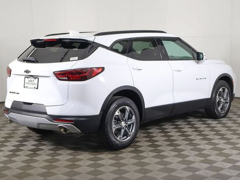 Used 2023 Chevrolet Blazer LT w/ LPO, Black Grille Bar Package AWD/4WD image 10