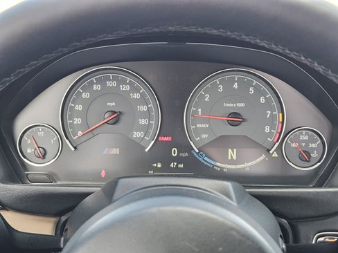 Used 2016 BMW M4 Convertible image 16