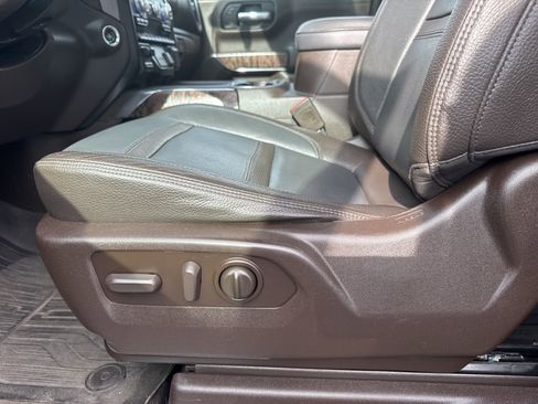 Used 2021 GMC Sierra 1500 Denali w/ Denali Ultimate Package image 19