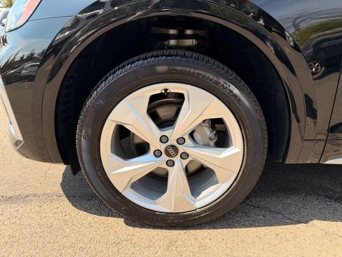 Certified 2023 Audi Q5 2.0T Premium Plus w/ Premium Plus Package AWD/4WD image 12