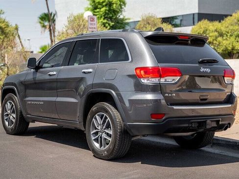 Used 2019 Jeep Grand Cherokee Limited w/ Luxury Group II AWD/4WD image 3
