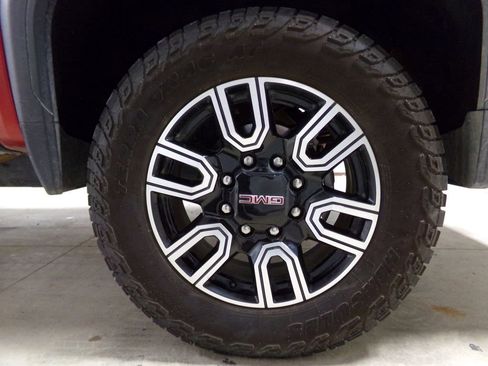 Used 2022 GMC Sierra 2500 AT4 w/ AT4 Preferred Package image 31
