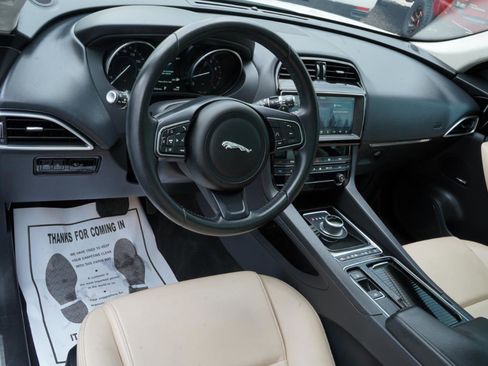 Used 2020 Jaguar F-PACE Premium AWD/4WD image 24
