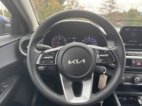 Used 2024 Kia Forte LXS image 12