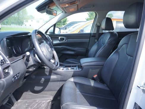 Used 2022 Kia Sorento EX AWD/4WD image 2