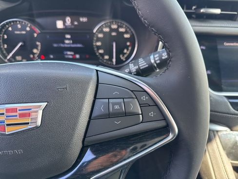 Used 2022 Cadillac XT5 Premium Luxury w/ LPO, Floor Liner Package image 13