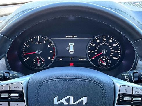 Used 2022 Kia Telluride SX w/ SX Prestige Package image 15