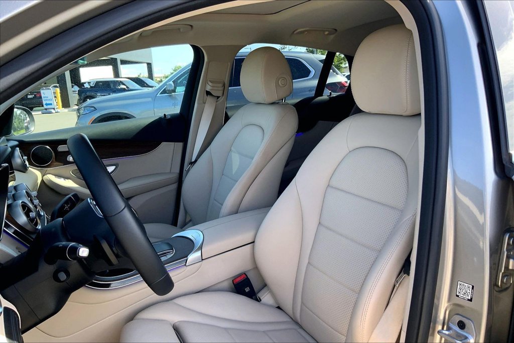 Used 2023 Mercedes-Benz GLC 300 4MATIC Coupe image 25