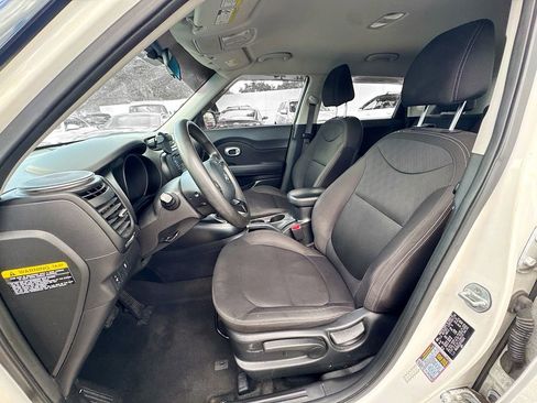 Used 2019 Kia Soul image 20