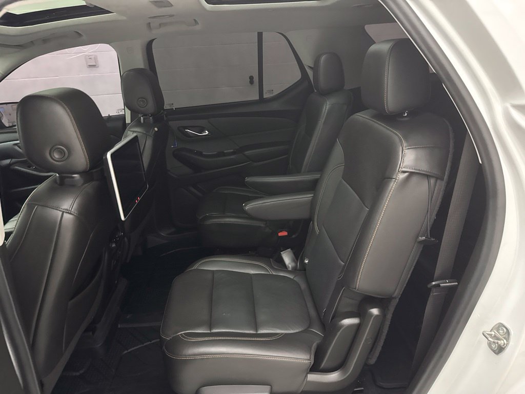 Used 2021 Chevrolet Traverse Premier w/ LPO, Floor Liner Package AWD/4WD image 61