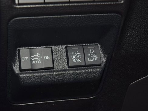 Used 2025 Toyota Tacoma Trailhunter image 47