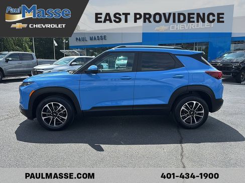 Certified 2024 Chevrolet TrailBlazer LT w/ LT Cold Weather Package FWD image 4