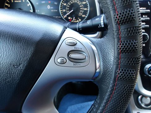 Used 2017 Nissan Murano Platinum image 18