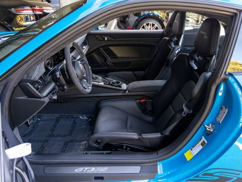Used 2025 Porsche 911 GT3 RS RWD image 30