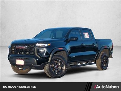 Used 2025 GMC Canyon Elevation